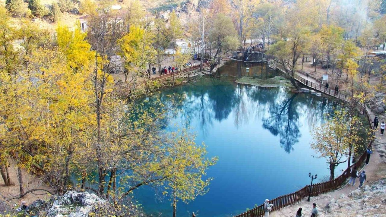 Kahramanmaraş’ta Yeşilgöz Mesire Alanı: Mavi ve Turkuazın Buluştuğu Göl