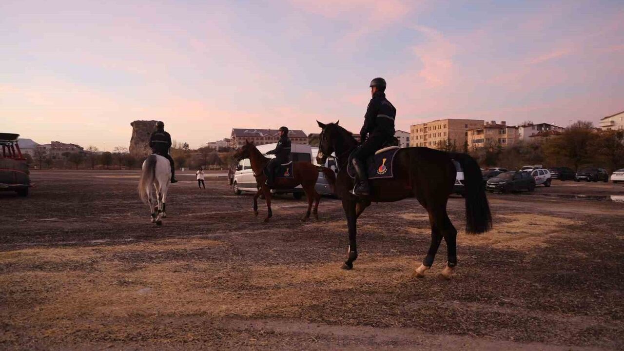 Kapadokya'da 24 Kasım'da 110 Öğretmene Özel Sıcak Hava Balon Uçuşu