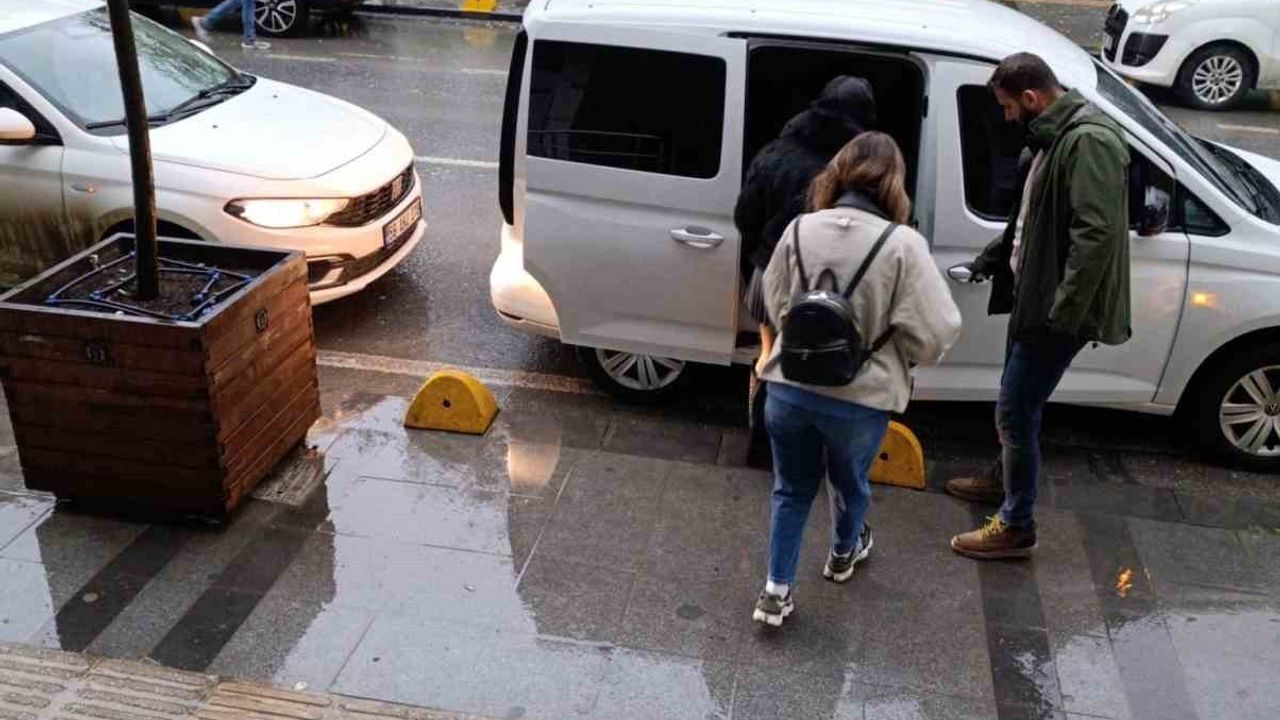 Kapaklı’da fuhuş operasyonu: 1 iş yeri sahibi ve 5 kadın yakalandı