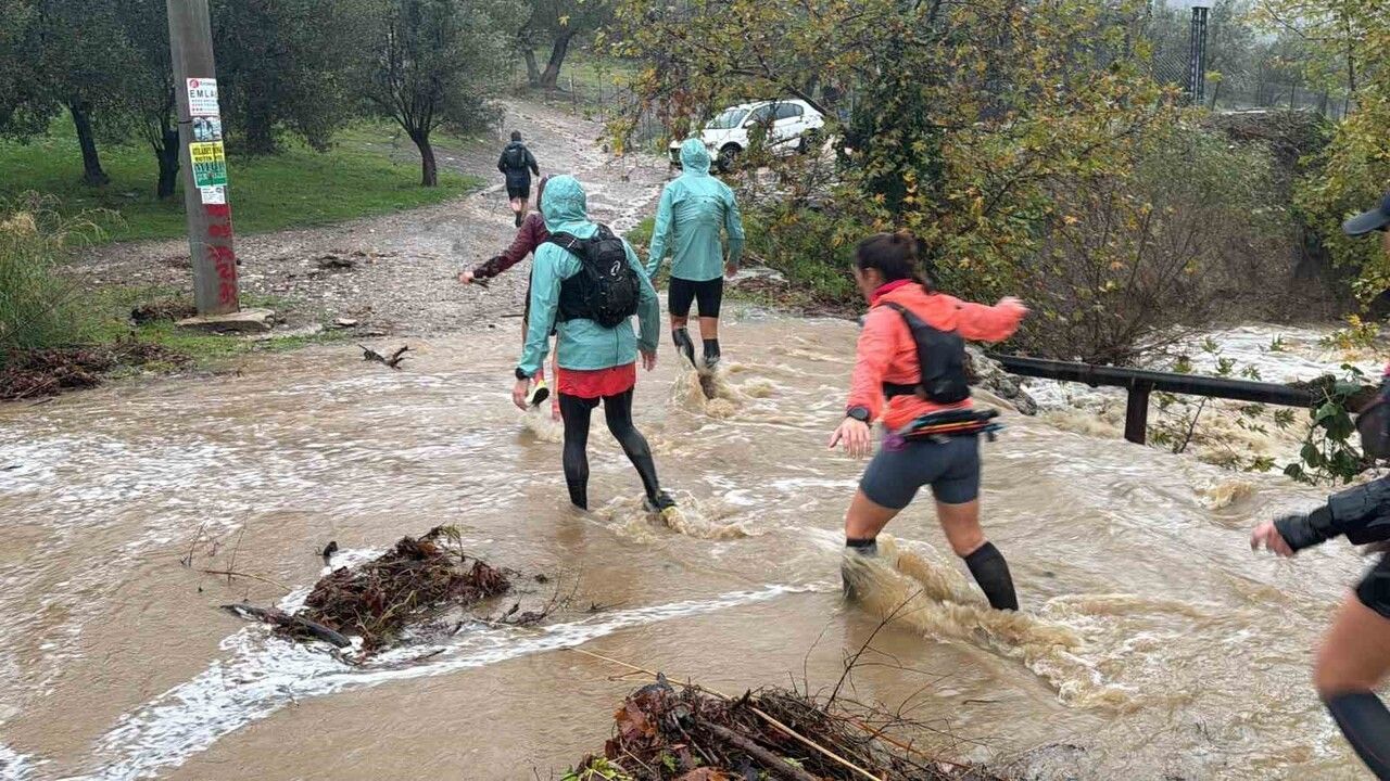 Kar Spor İDA Ultra: Kazdağları’nda Sağanak Yağışa Rağmen Yarışlar Sorunsuz Sürüyor