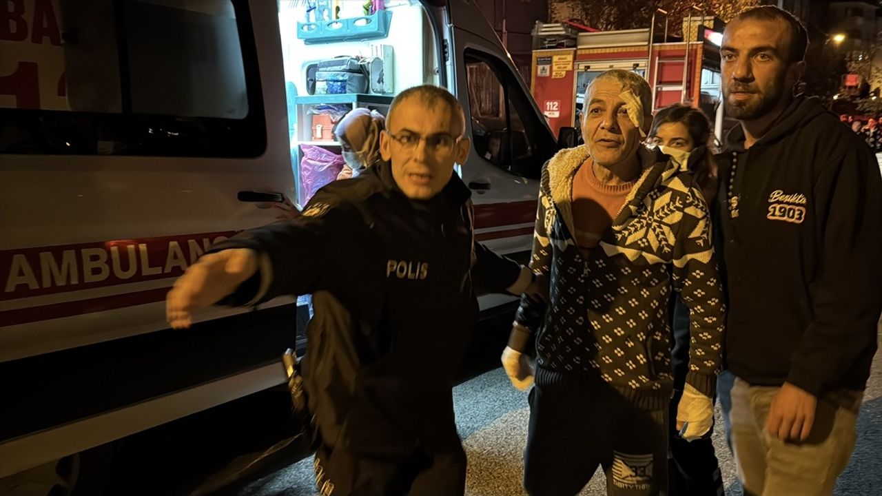 Karabük'te Apartmanda Yangın Yangını Kontrol Altına Alındı