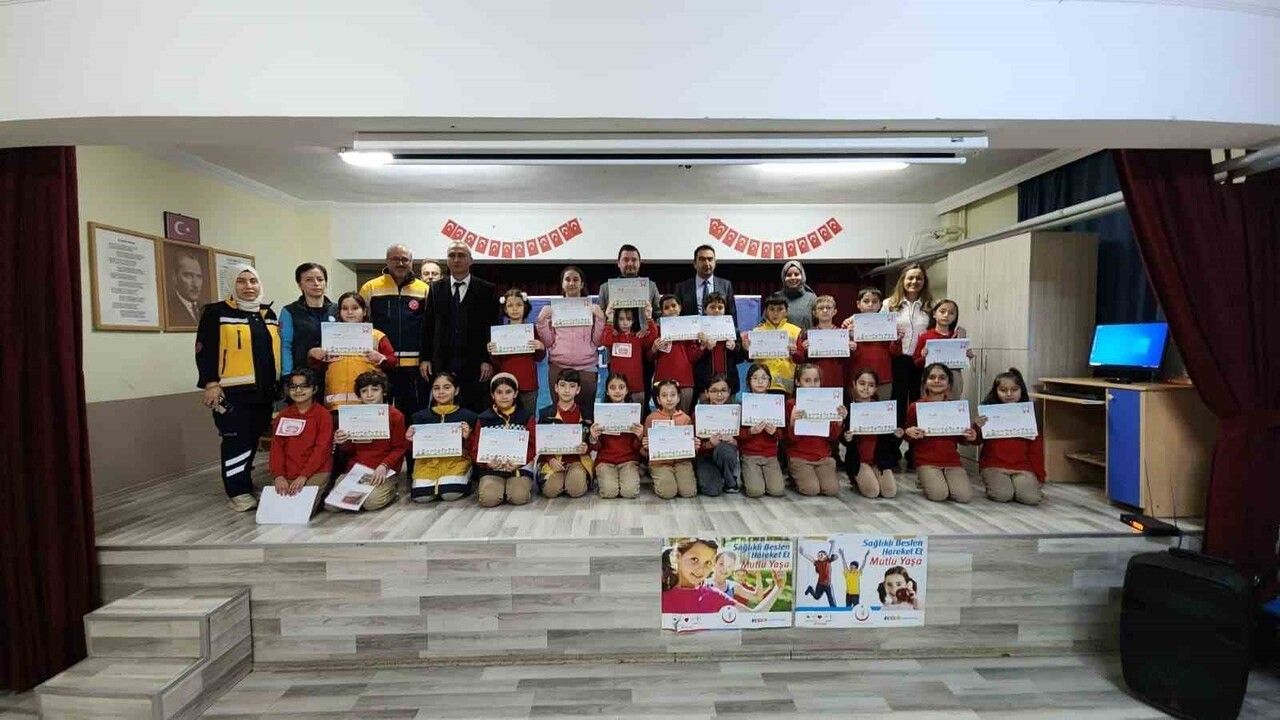Karabük’te 'Sağlıklı Çocuk, Sağlıklı Gelecek' Programı Anayasa İlkokulu'nda