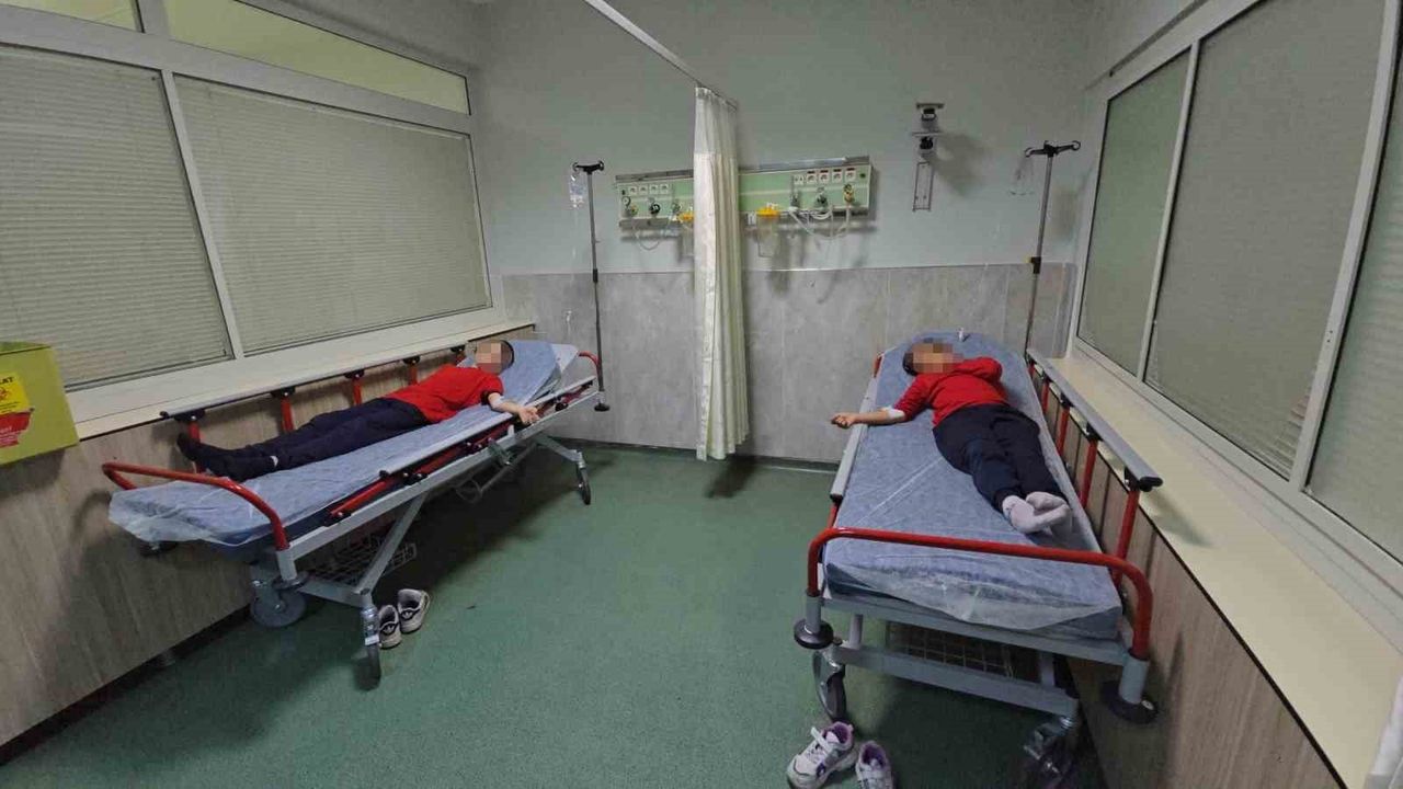 Karabük'te yardım etkinliğinde dağıtılan döner 28 öğrenciyi zehirledi