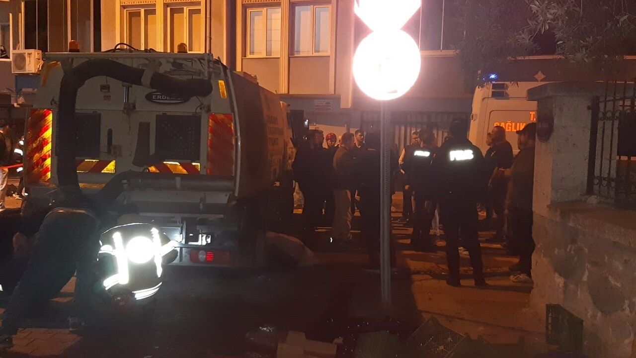 Karacabey'de çöp kamyonunun geri manevrası sonucu 78 yaşındaki adam hayatını kaybetti