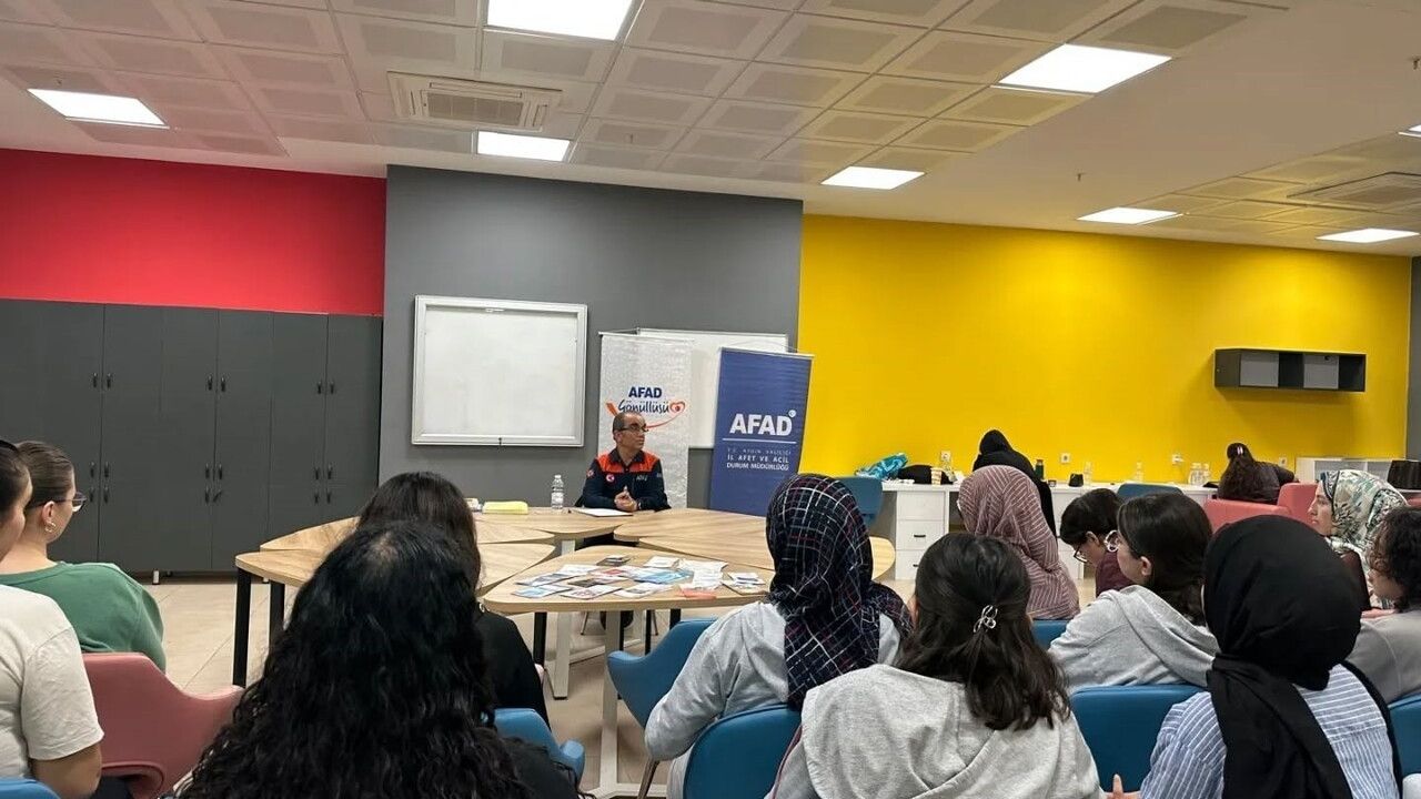 Karacasu'da AFAD ile Afet Farkındalık Eğitimi