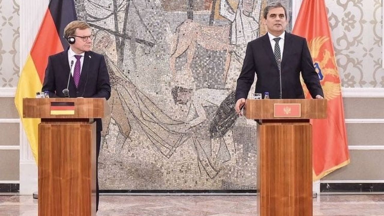 Karadağ: Türk vatandaşlarına uygulanan geçici vize 10-15 günde kaldırılabilir