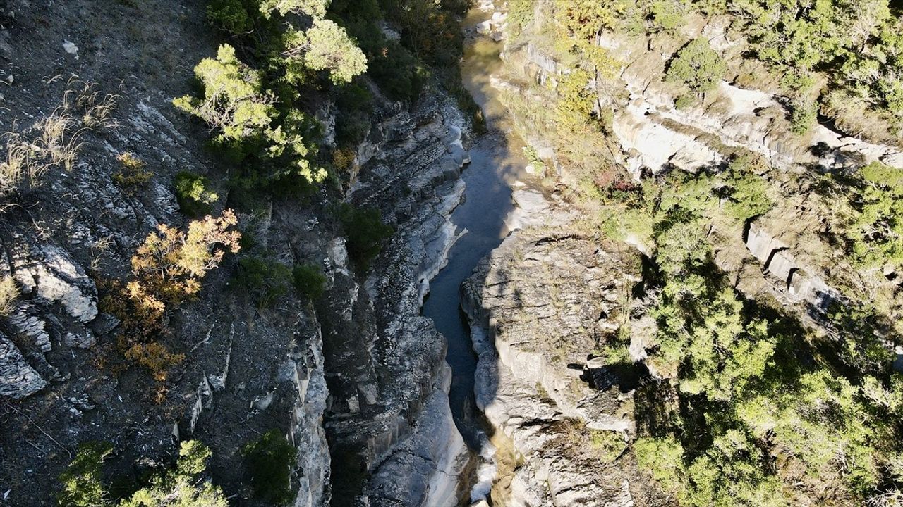 Karakütük Şelalesi: Doğanın Gizli Cenneti