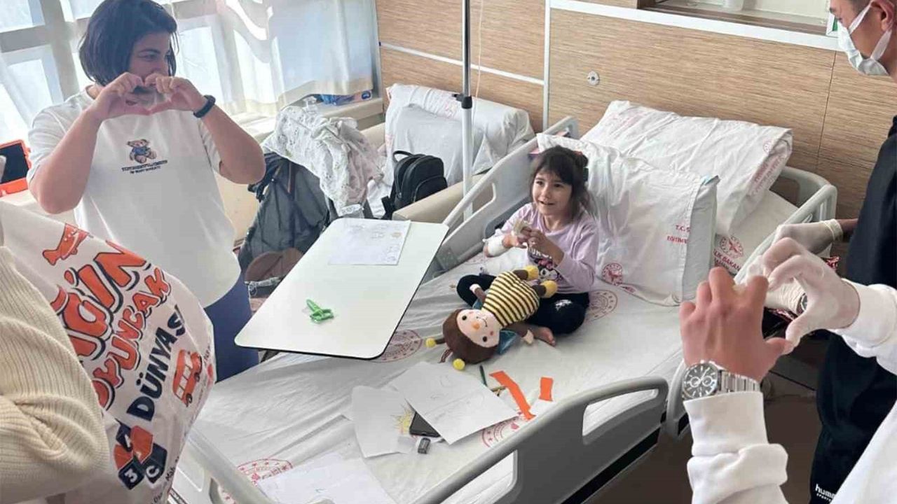 Karaman'da Lösemili Çocuklara Moral: Piri Reis Yurdu'ndan Şifa Projesi Ziyareti