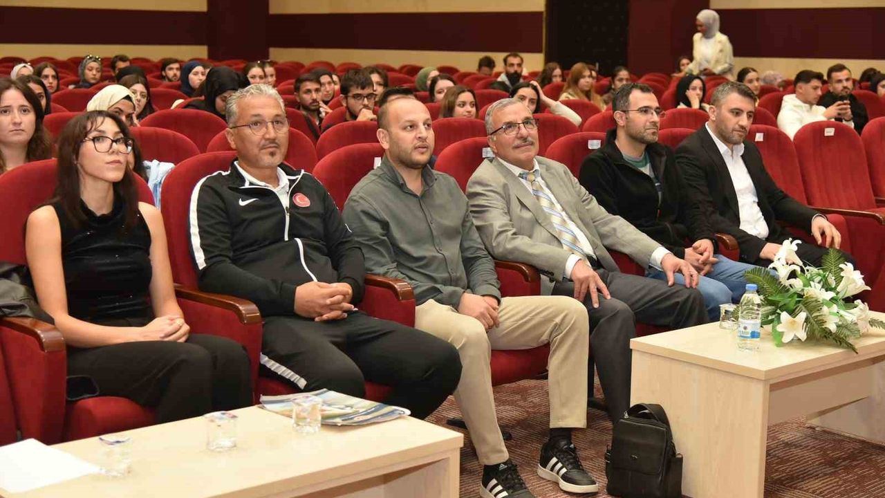 Karamanoğlu Mehmetbey Üniversitesi'nde Spor ve Tekvando Etkinliği