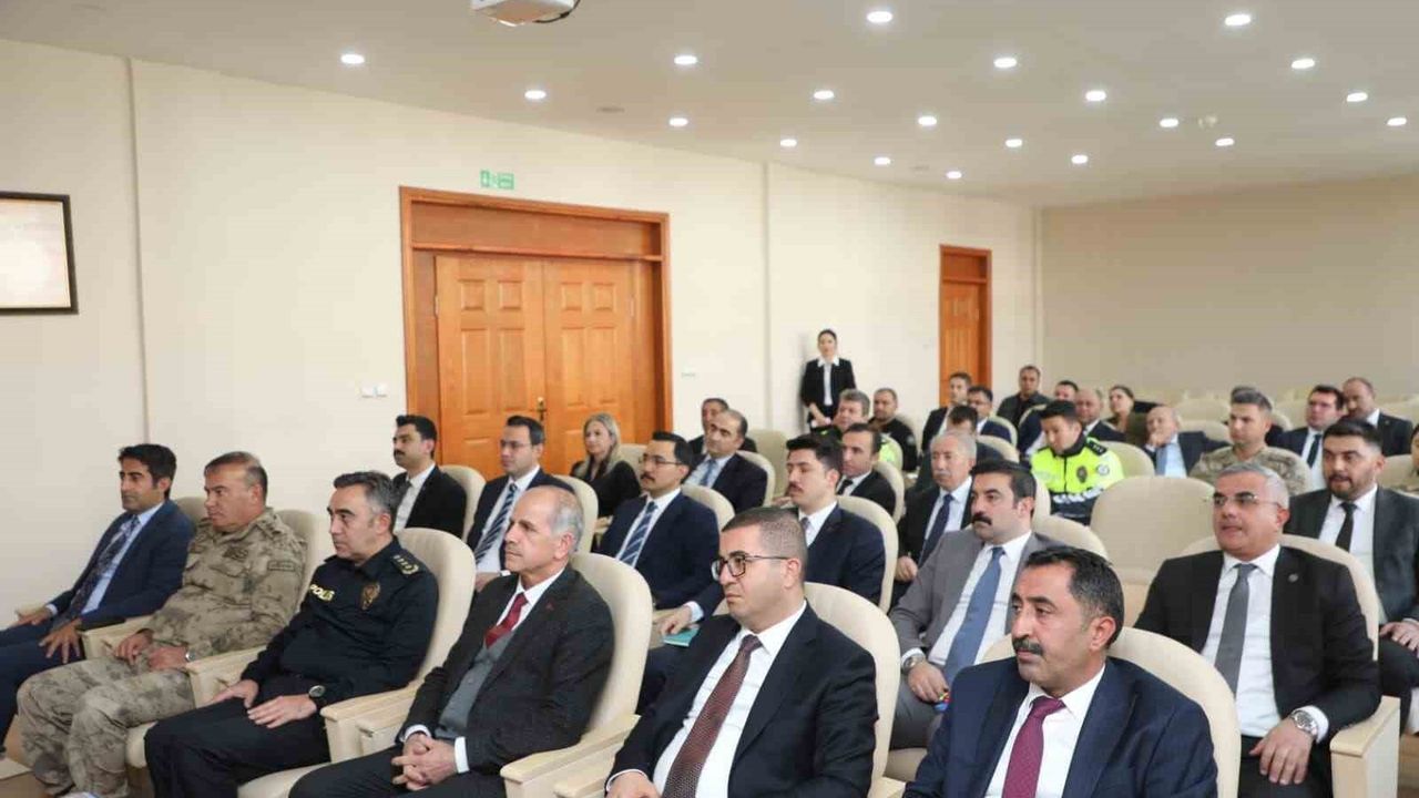 Kars’ta 2025-2026 Kış Tedbirleri Koordinasyon Toplantısı