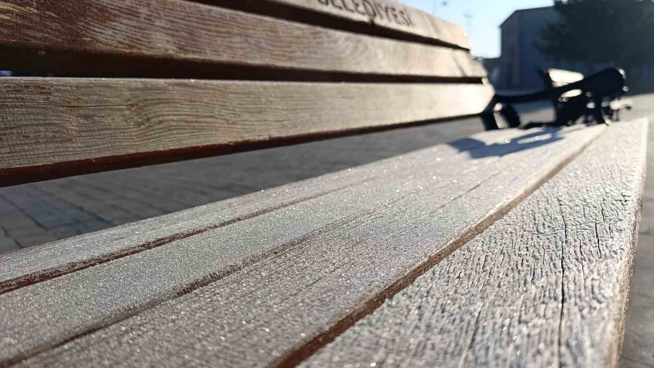 Kars'ta termometreler eksi 13 dereceyi gösterdi