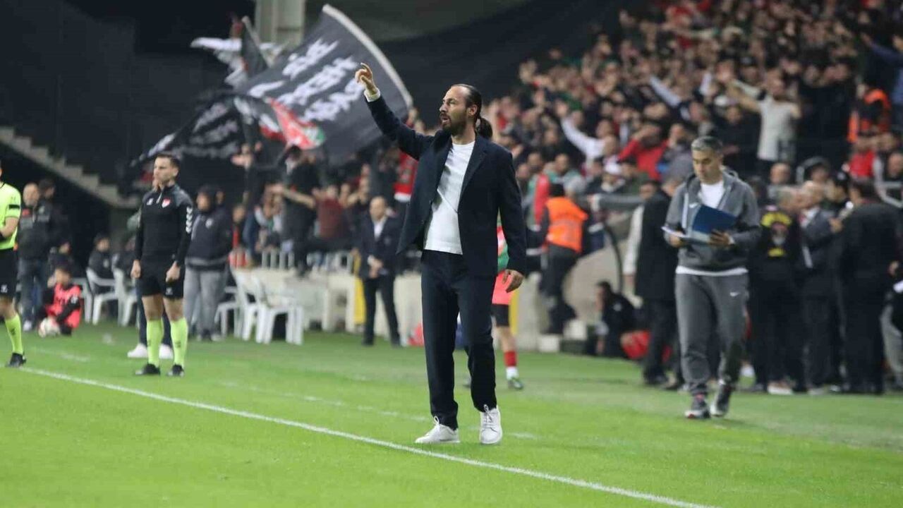 Karşıyaka 2-0 Denizli İdman Yurdu — TFF 3. Lig 4. Grup (11. Hafta)