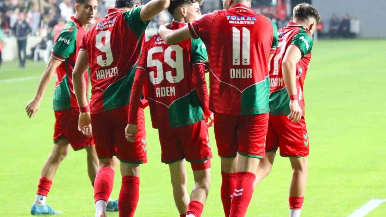 Karşıyaka, Alsancak’ta 2-0 ile liderliğe yükseldi