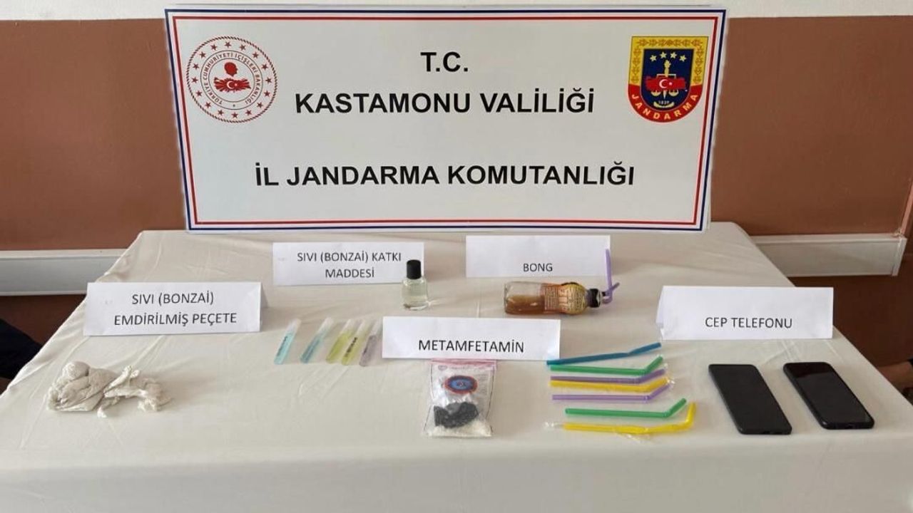 Kastamonu'da jandarma operasyonunda 6 gözaltı, 1 tutuklama
