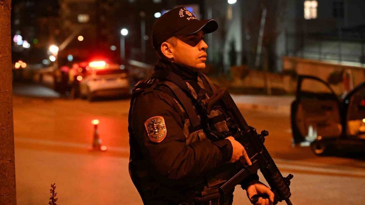 Kastamonu'da 'Kastamonu Huzur' uygulamasında 2 bin 888 kişi sorgulandı