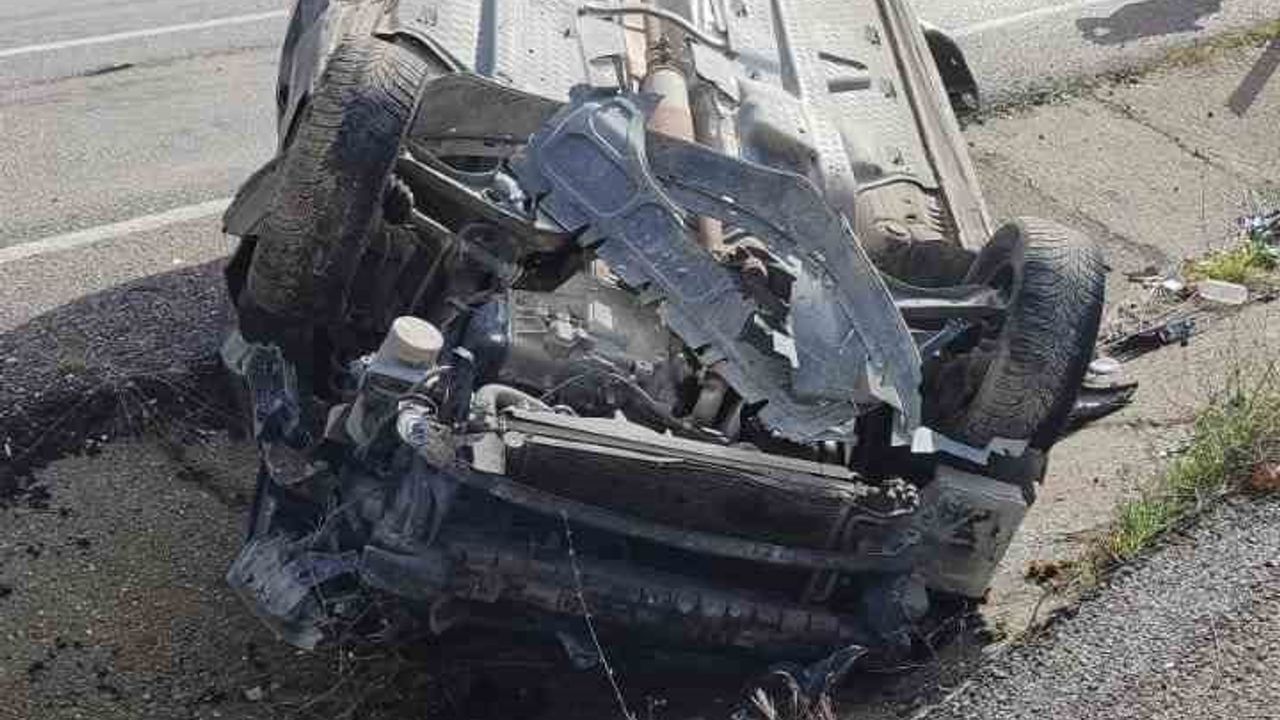 Kastamonu-Karabük yolunda takla atan otomobilde 2 kişi yaralandı