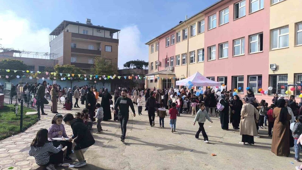 Kayabağlar'da 20 Kasım Dünya Çocuk Hakları Günü Kutlaması