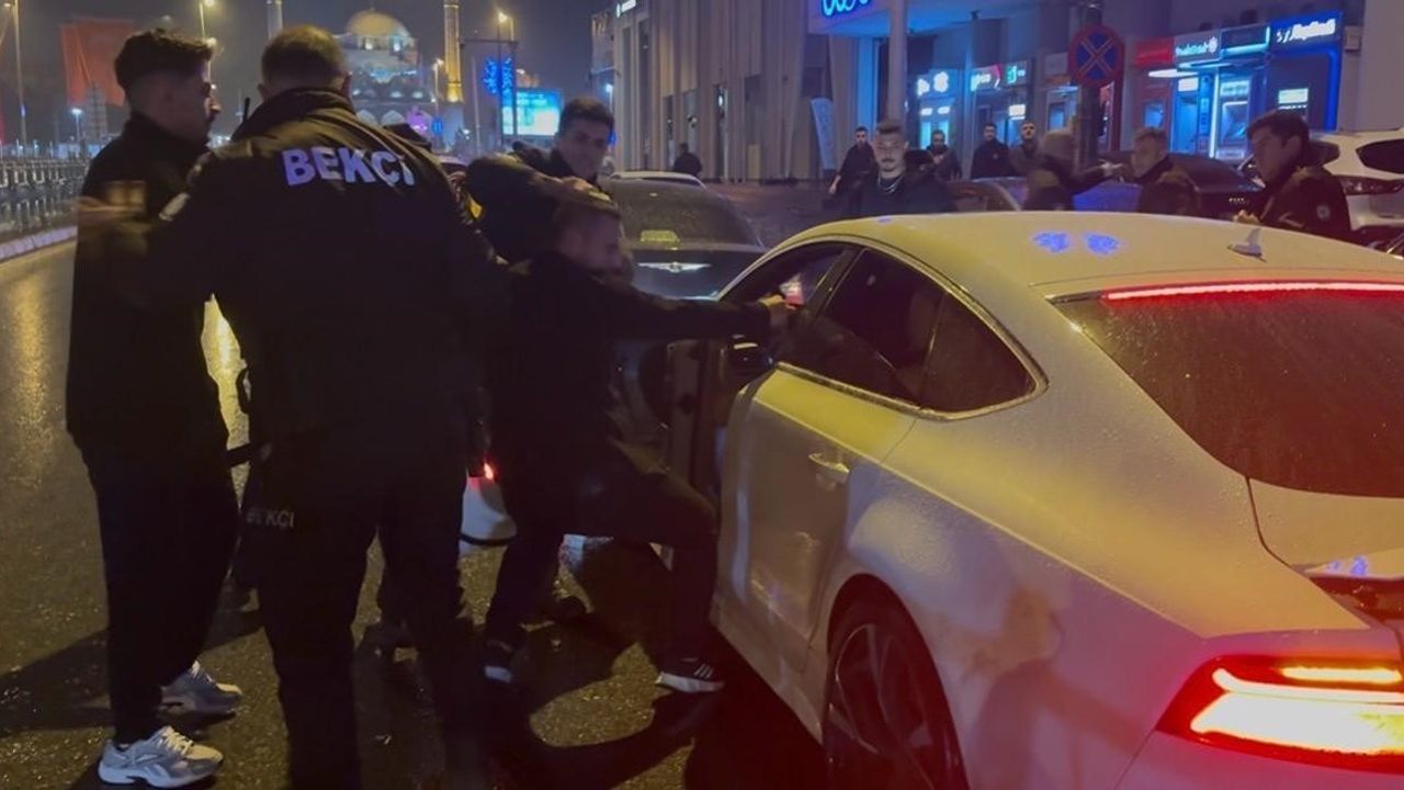 Kayseri'de gece kulübü kavgası sokağa taştı, polis linci önledi