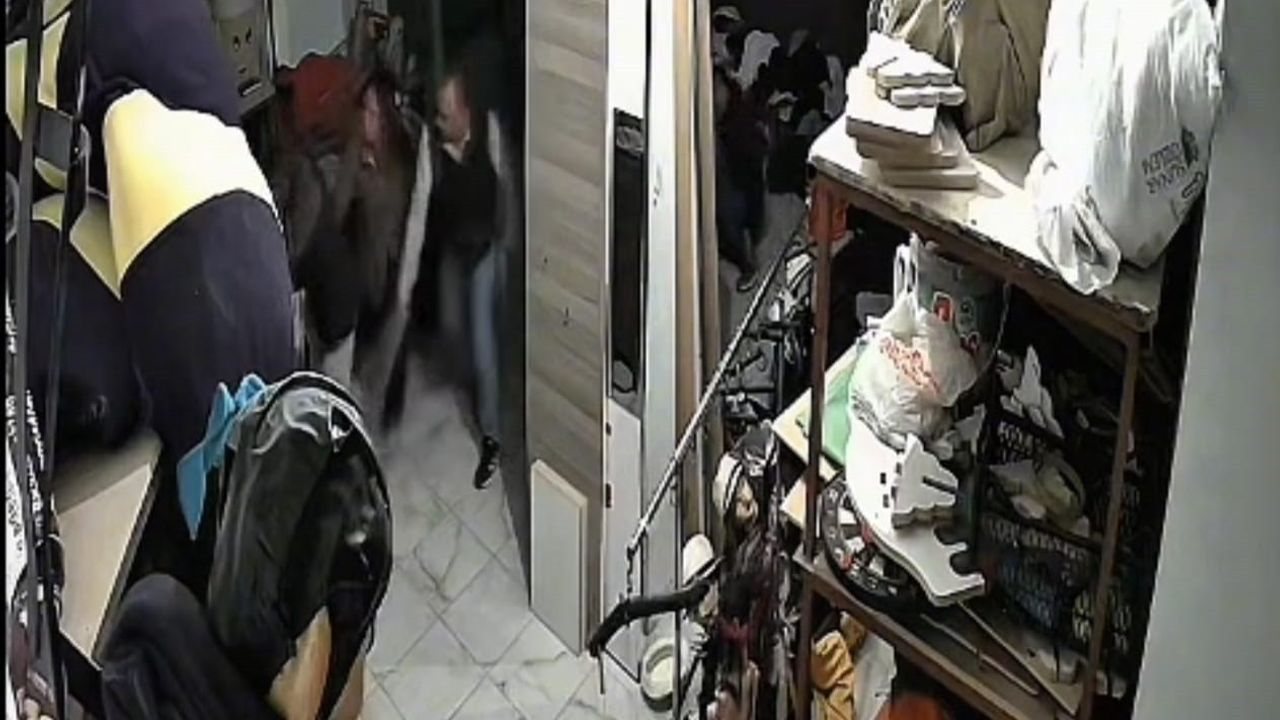 Kayseri'de kukla sanatçısı Adem Ocaktan'ın darp edildiği iddiası