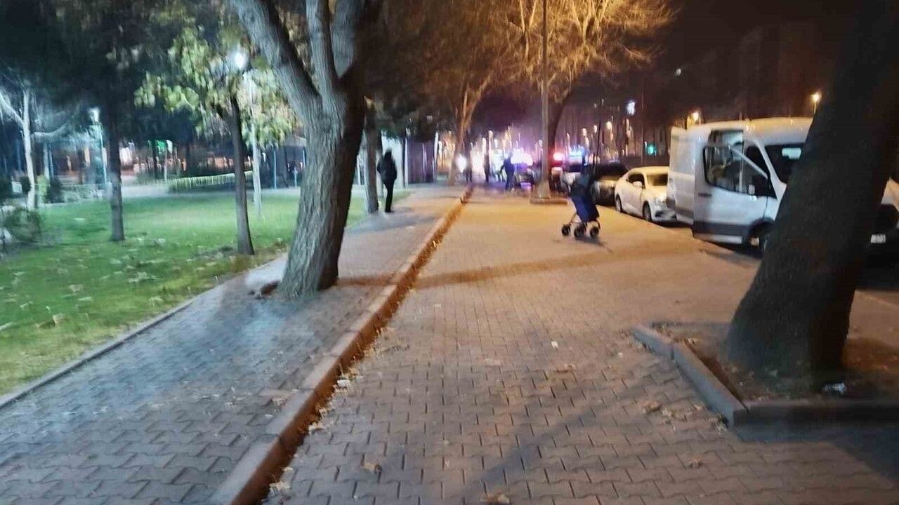 Kayseri'de şüpheli çanta fünye ile imha edildi