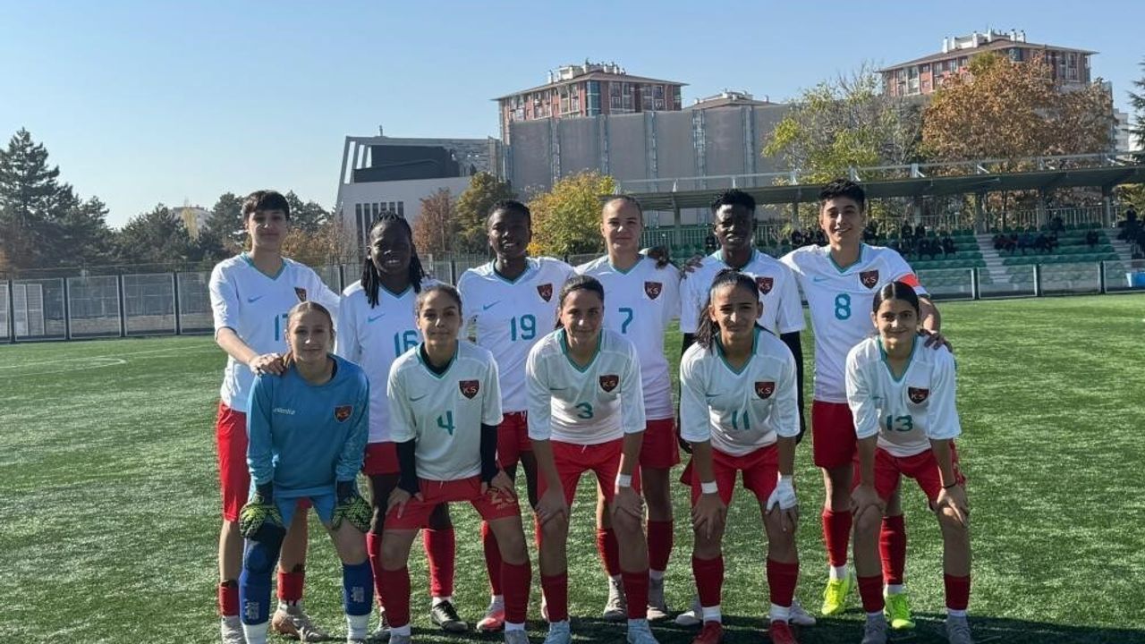 Kayseri Kadın FK Gazikent’i 7-1 Mağlup Etti