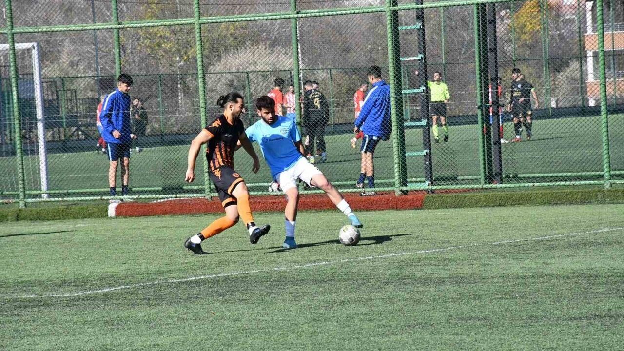 Kayseri Yolspor ikinci yarı golleriyle liderliğini sürdürdü