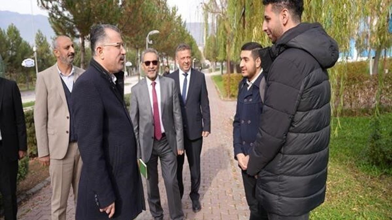 KBÜ Rektörü Kırışık kampüste yenileme ve öğrenci taleplerini yerinde değerlendirdi