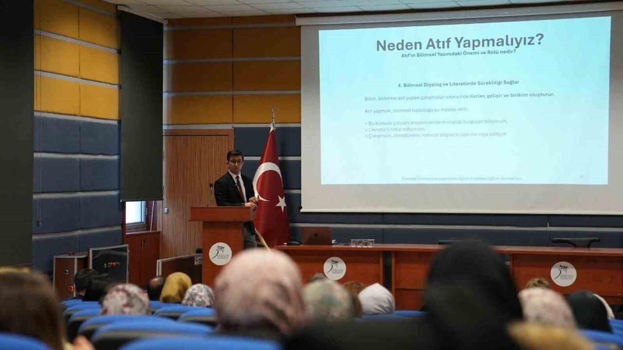 KBÜ Tez Yazım Atölyesi'nde bilimsel etik ve atıf kültürü vurgulandı