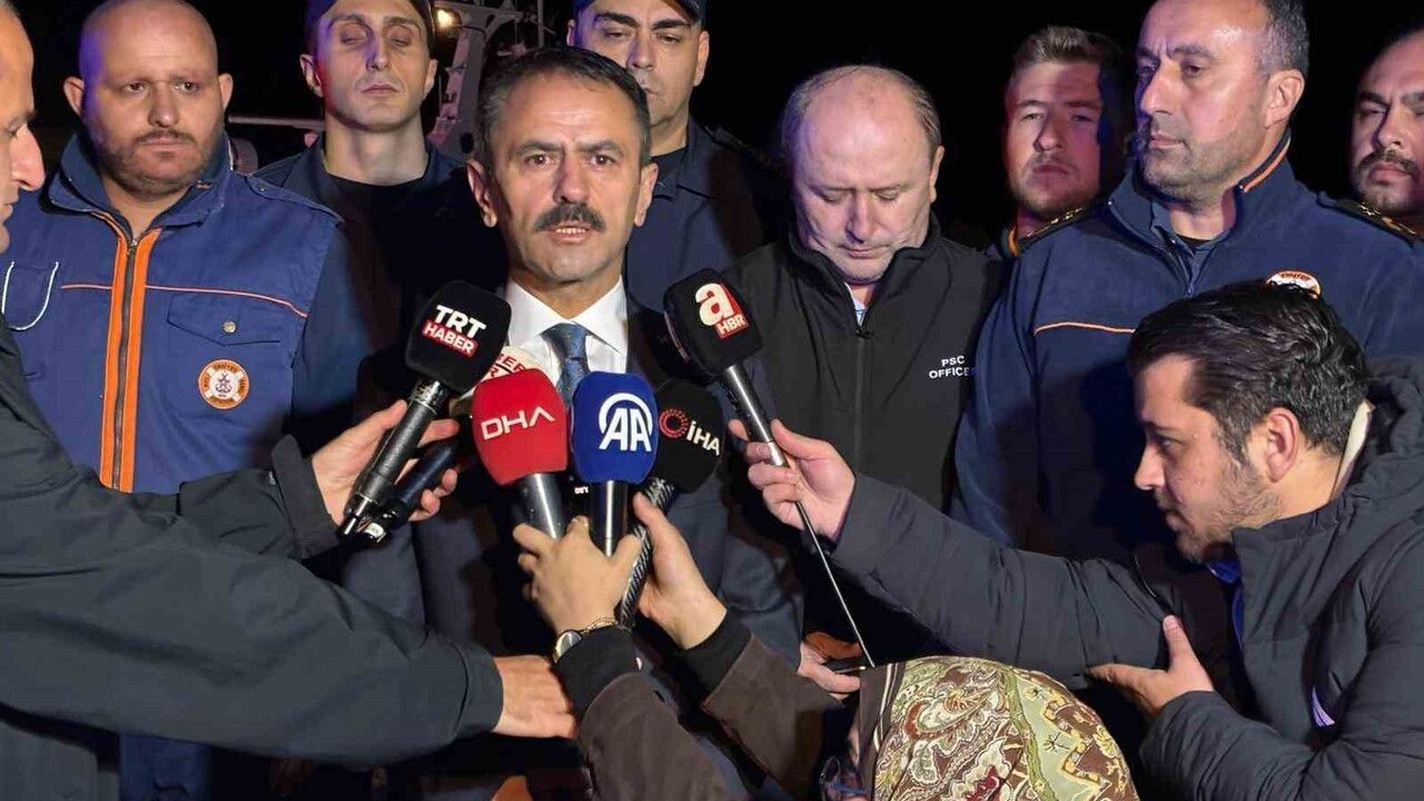 Kefken açıklarında yangın: 25 mürettebat tahliye edildi