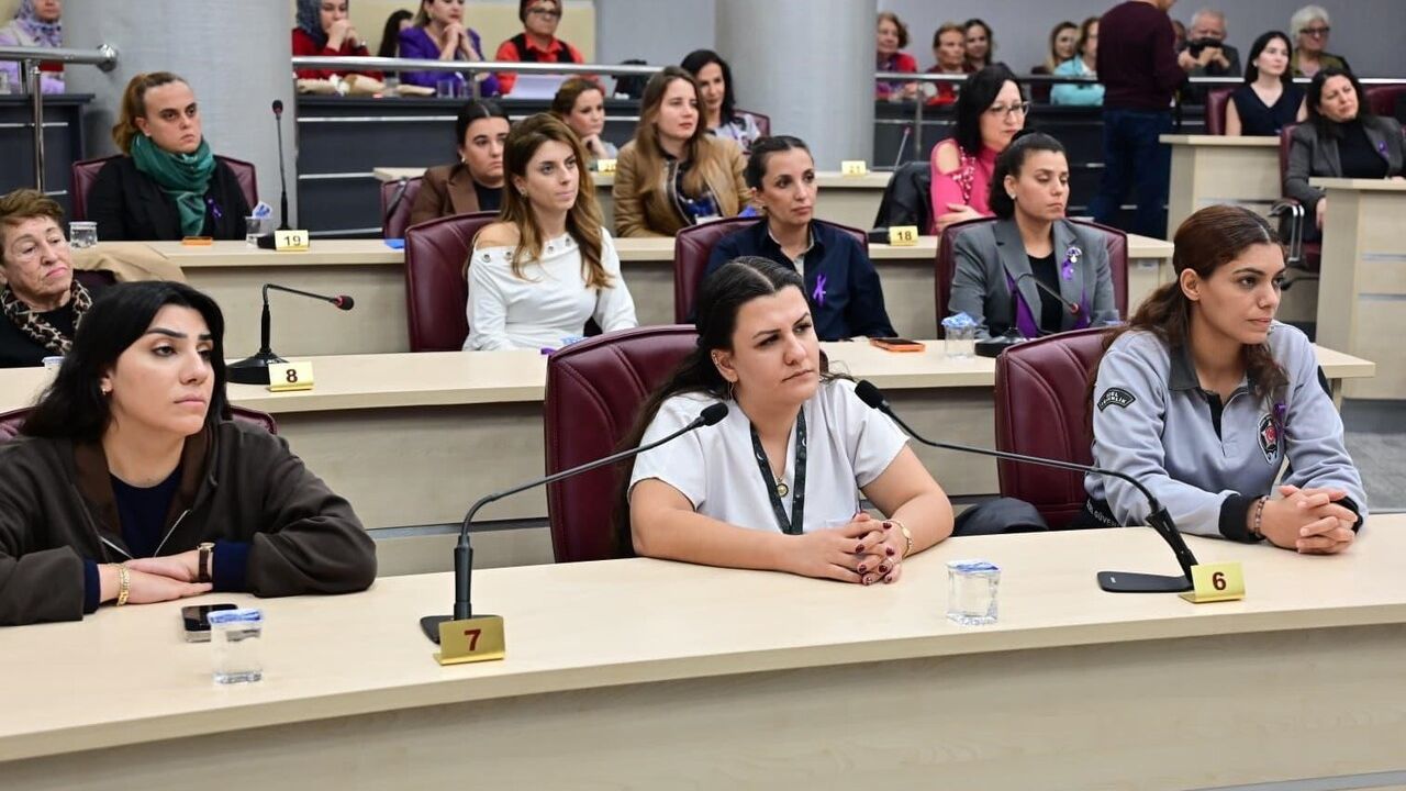 Kepez Belediyesi'nden 25 Kasım Paneli: Güvende Hissetme Hakkı ve Önleyici Farkındalık