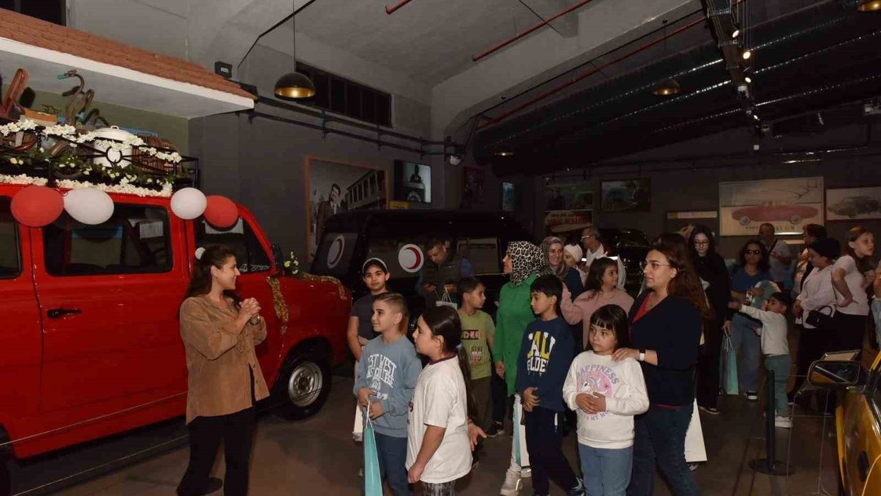 Kepez’te Dünya Çocuk Kitapları Haftası’nda şehit ve gazi aileleri Dokumapark’ta buluştu