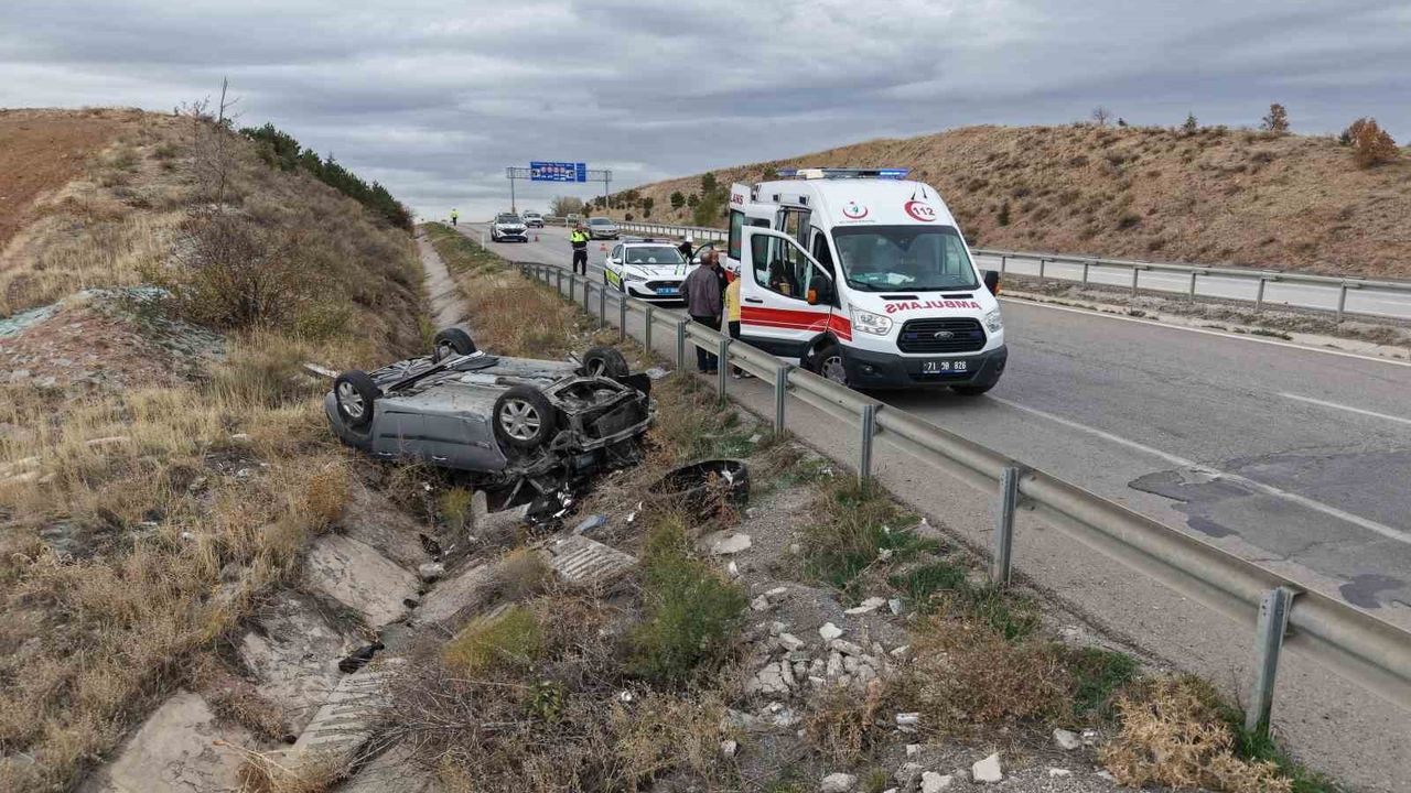 Kırıkkale'de D200 karayolunda 7 kişi yaralandı; sürücü adli kontrolle serbest