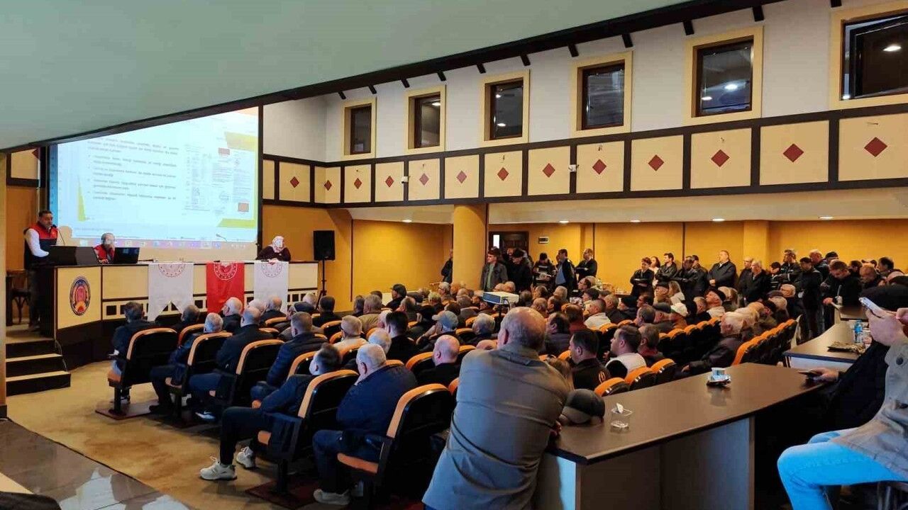 Kırklareli'de üreticilere B-reçete uygulaması anlatıldı