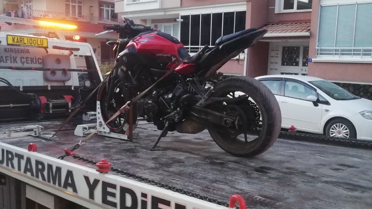Kırşehir'de 'dur' ihtarına uymayan motosikletliye 61 bin 215 TL ceza