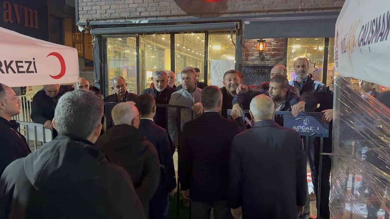 Kocaeli Valisi Aktaş, Yıkılan Bina ile İlgili Çalışmalar Hakkında Açıklama Yaptı