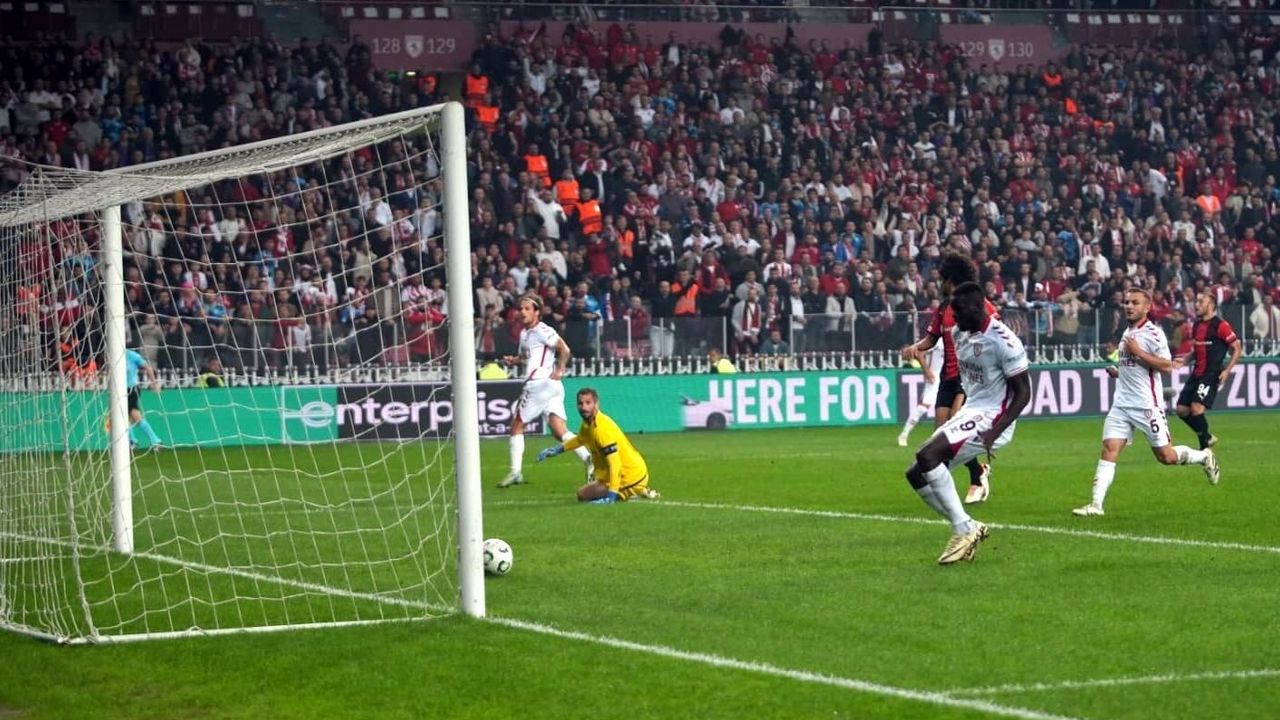 Konferans Ligi: Samsunspor İlk Yarıyı 1-0 Önde Tamamladı
