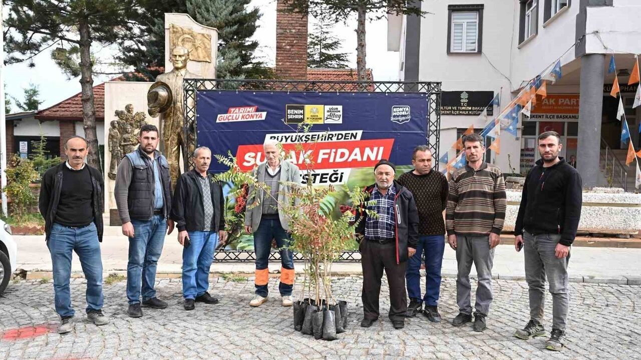 Konya Büyükşehir, üreticilere sumak fidanı desteğini genişletti