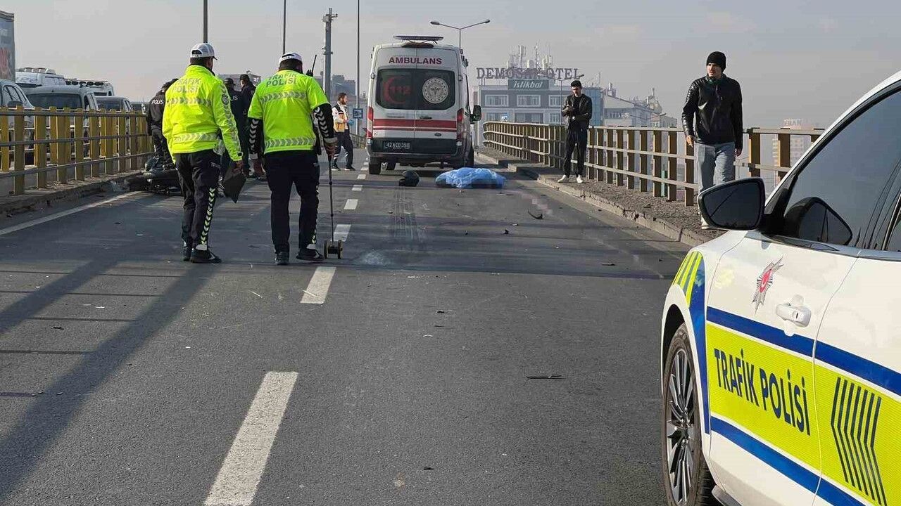 Konya'da tır-motosiklet kazası: Üniversite öğrencisi hayatını kaybetti