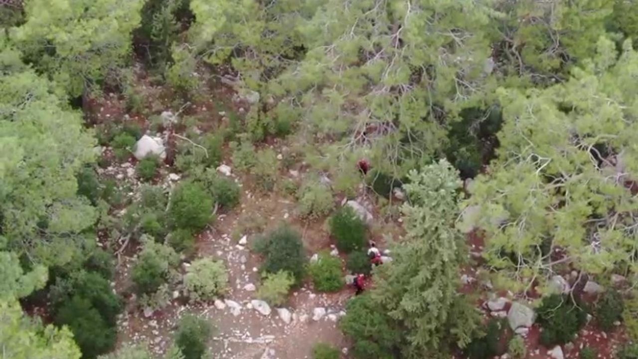 Konyaaltı'nda kaybolan 2 genç JAK timleri tarafından 15 saatte kurtarıldı