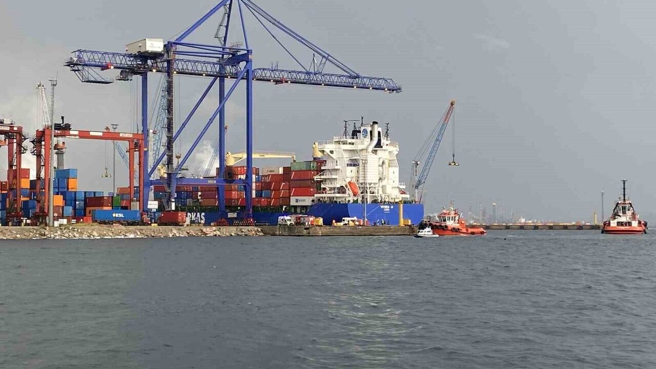 Körfez'de kayık alabora: Bir kişi kurtarıldı, bir kişi aranıyor