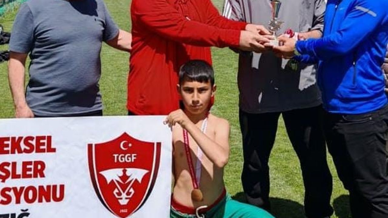 Kovancılar Ortaokulu Öğrencileri Yeni Şampiyonaya Hazırlanıyor