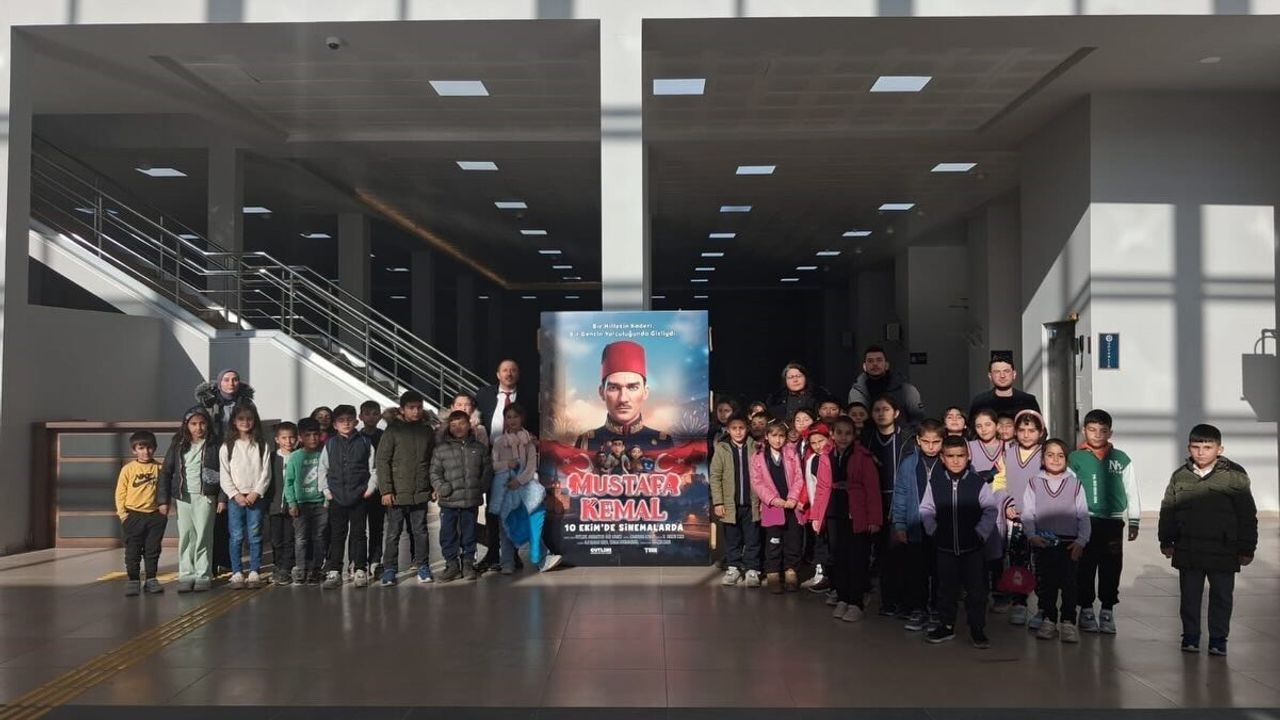 Köy Çocukları 'Mustafa Kemal' ile sinemayla tanıştı
