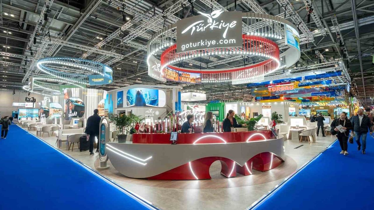 Kültür ve Turizm Bakanı Ersoy, Türkiye'nin Turizm Hedeflerini Açıkladı