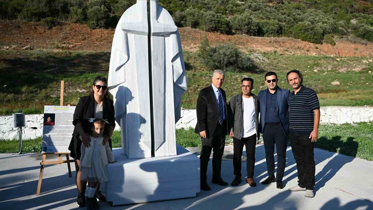 Kuşadası'nda 'Adalet' temalı mermer heykeller: Neopolis Sempozyumu sona erdi