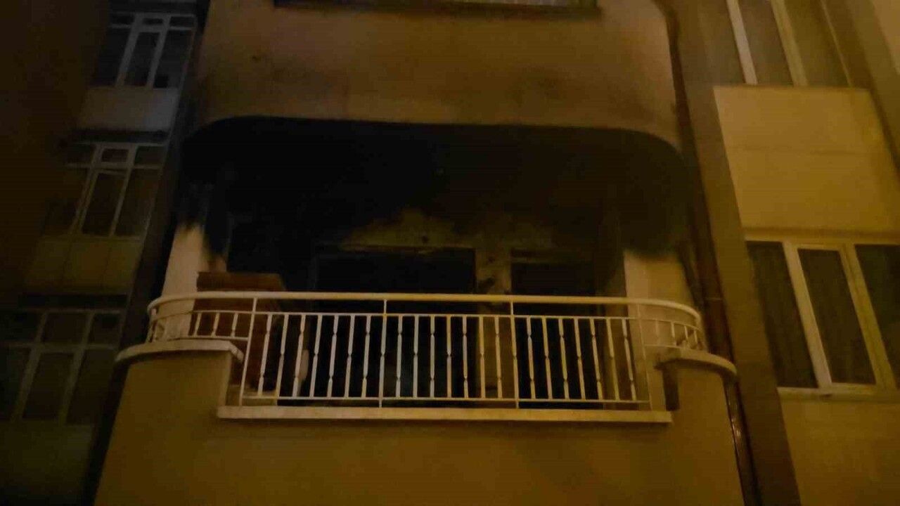 Kütahya'da apartman yangını: 1 ölü, 2 yaralı
