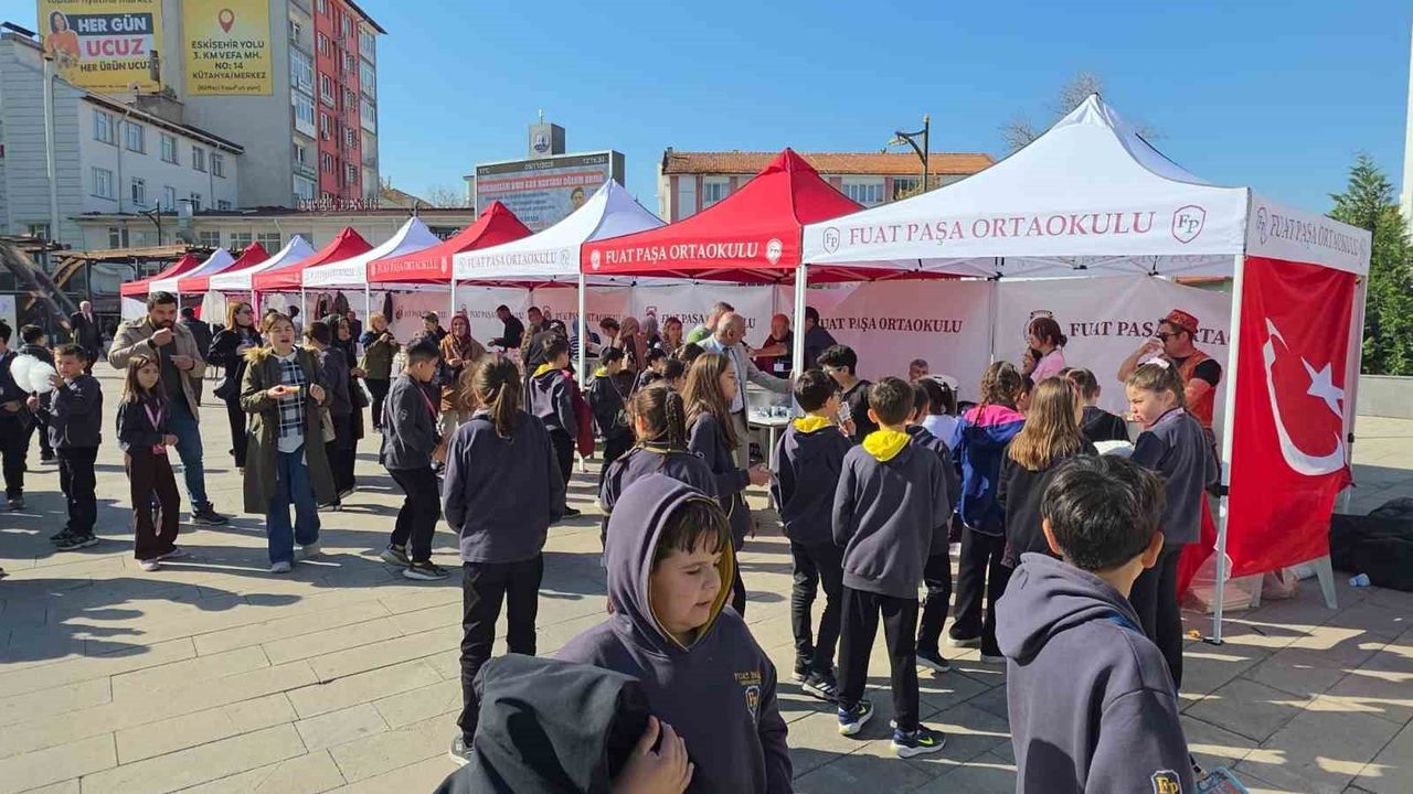 Kütahya'da Gazze'ye Destek İçin Hayır Çarşısı