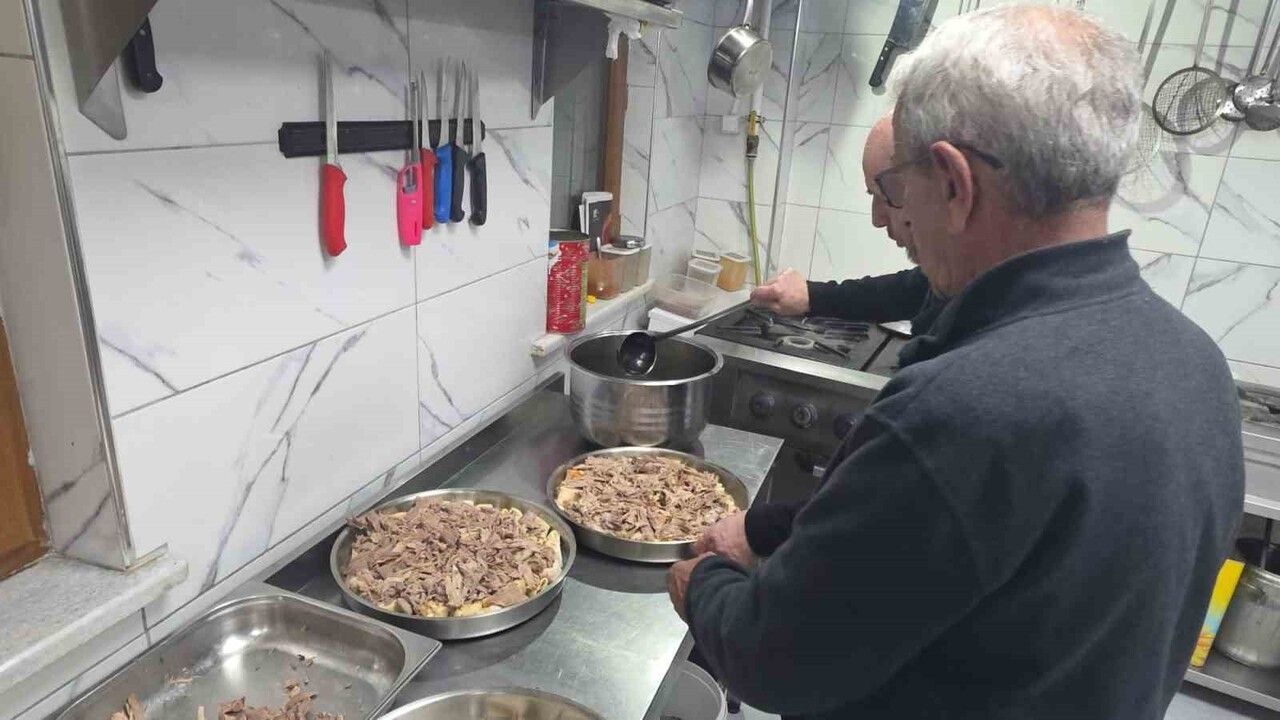 Kütahya'da kaz eti tiridi sezonu açıldı