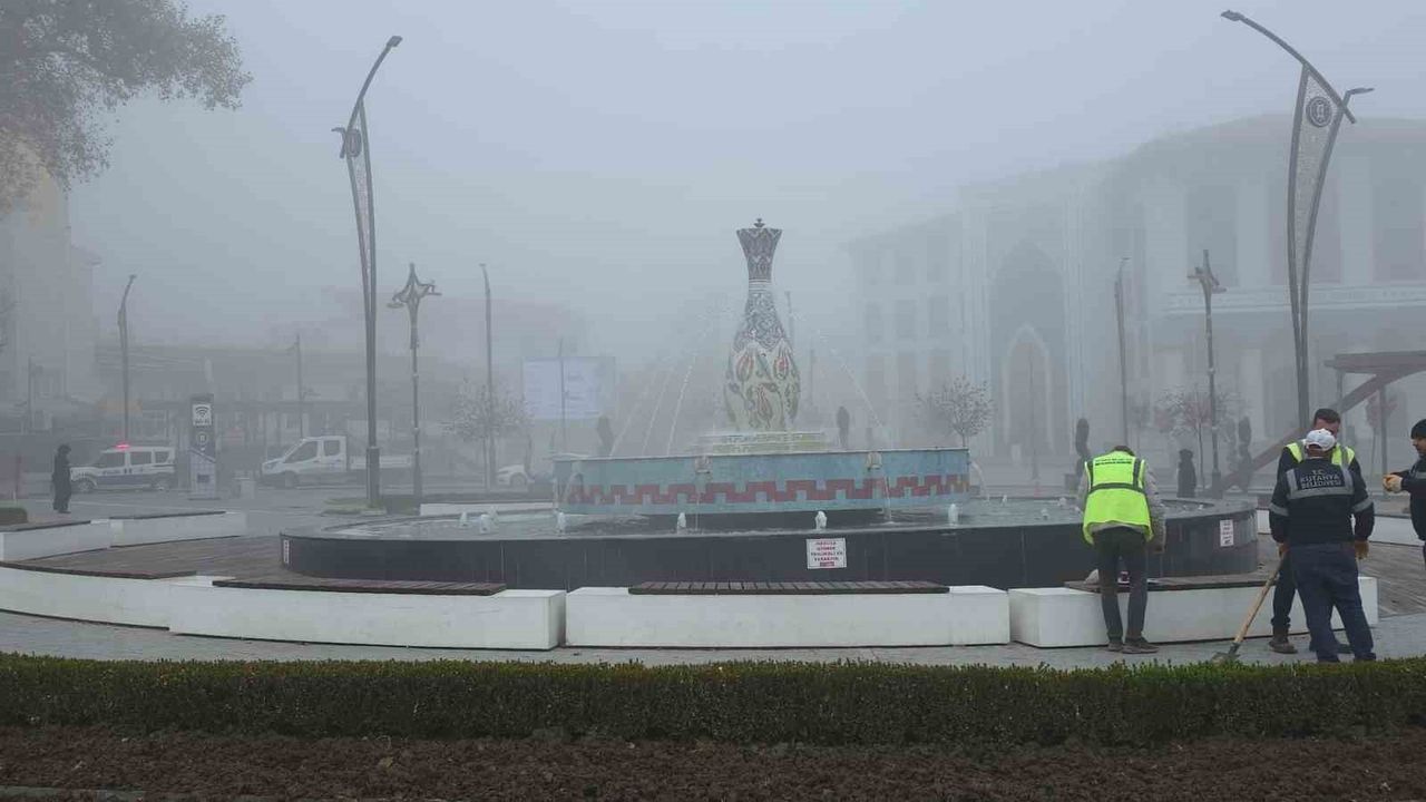 Kütahya'da Yoğun Sis Ulaşımı Aksattı