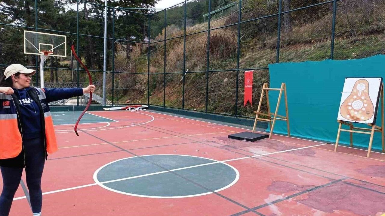 Kütahya Kadın Destek AFAD Gönüllüleri Murat Dağı Kamp Merkezi’nde 3 Gün Süren Etkinlik Düzenledi