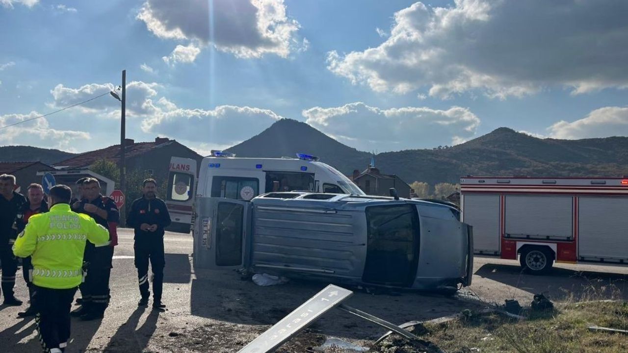 Kütahya Tavşanlı'da trafik kazası: 7 yaralı